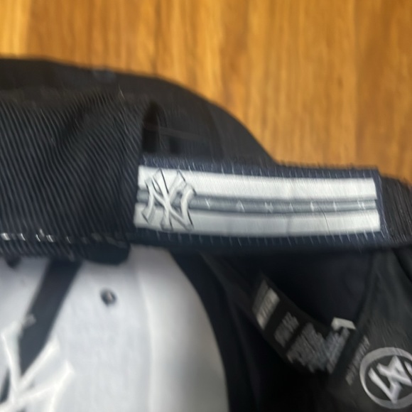 Set of five yankee baseball caps - Picture 13 of 14